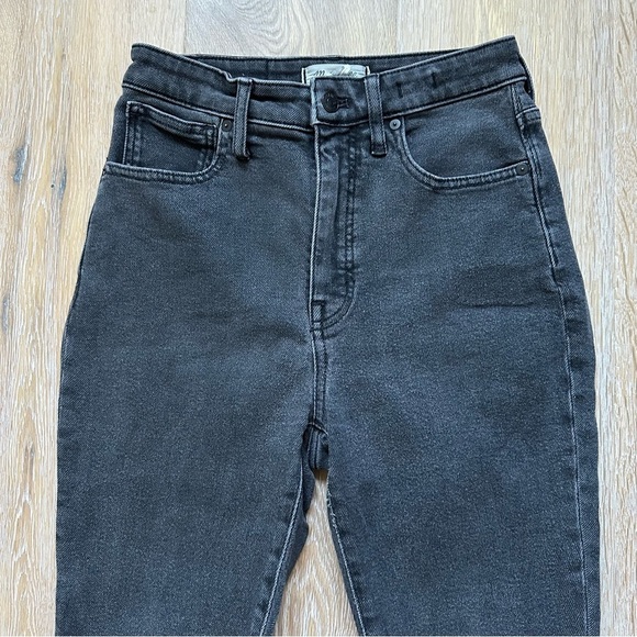 Madewell Petite Curvy High-Rise Skinny Jeans in Starkey Wash Denim - Size 27P - Picture 4 of 16